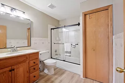 20911 Jameswood Court, Lakeville, MN 55044 - Photo 23