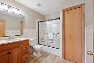 20911 Jameswood Ct, Lakeville, MN 55044 - Photo 23