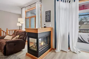 20911 Jameswood Ct, Lakeville, MN 55044 - Photo 9