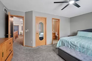 20911 Jameswood Ct, Lakeville, MN 55044 - Photo 17