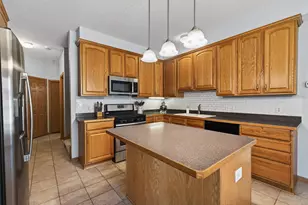 9675 Belmont Ln, Eden Prairie, MN 55347 - Photo 11