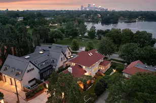 2554 W Lake of the Isles Pkwy, Minneapolis, MN 55405 - Photo 45