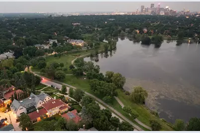 2554 W Lake Of The Isles Parkway, Minneapolis, MN 55405 - Photo 1