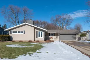 708 Tatepaha Blvd, Faribault, MN 55021 - Photo 1