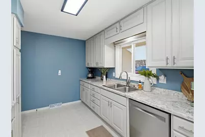 708 Tatepaha Boulevard, Faribault, MN 55021 - Photo 15