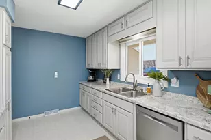 708 Tatepaha Blvd, Faribault, MN 55021 - Photo 15