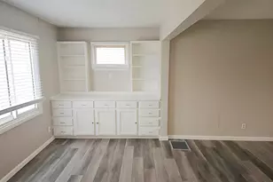 5406 Utah Ave N, New Hope, MN 55428 - Photo 3