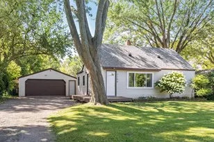 2166 Oakwood Dr, Mounds View, MN 55112 - Photo 37