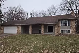 30 16th Ave SW, New Brighton, MN 55112 - Photo 1