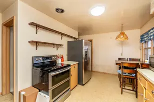 709 Shakopee Ave E, Shakopee, MN 55379 - Photo 11