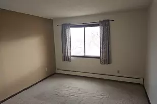 2800 Hillsboro Ave N, New Hope, MN 55427 - Photo 15
