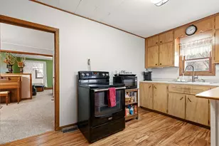 105 E McQuestion St, Ghent, MN 56239 - Photo 21