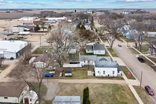 105 E McQuestion St, Ghent, MN 56239 - Photo 39