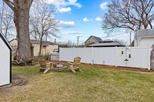 105 E McQuestion St, Ghent, MN 56239 - Photo 7