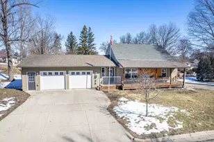 400 W Douglas Ave, Fergus Falls, MN 56537 - Photo 1