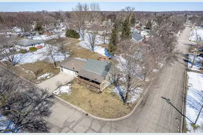 400 W Douglas Avenue, Fergus Falls, MN 56537 - Photo 55