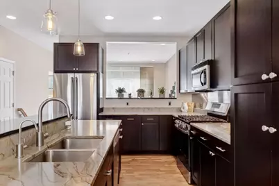 8147 Oakview Lane N, Maple Grove, MN 55369 - Photo 9