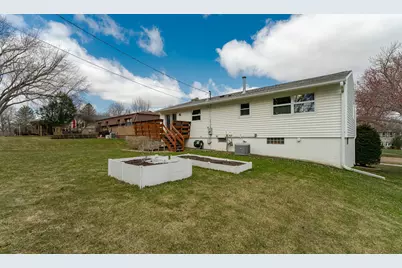 710 29th Street NW, Rochester, MN 55901 - Photo 3