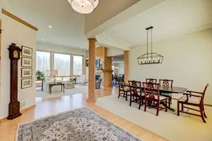 10540 Pinnacle Way, Woodbury, MN 55129 - Photo 15