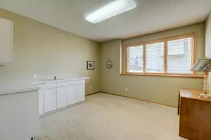 10540 Pinnacle Way, Woodbury, MN 55129 - Photo 37