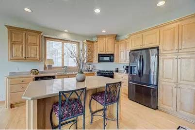 10540 Pinnacle Way, Woodbury, MN 55129 - Photo 9