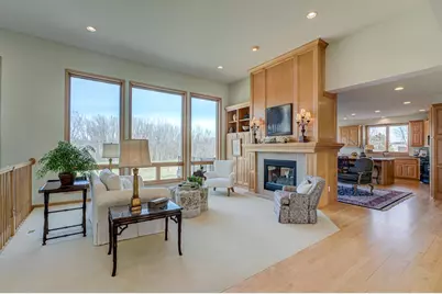 10540 Pinnacle Way, Woodbury, MN 55129 - Photo 5