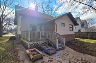 511 W 1st St, Lakefield, MN 56150 - Photo 3