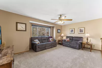 135 Old County Road C E, Little Canada, MN 55117 - Photo 11