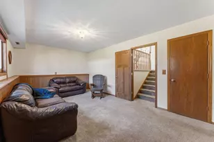 135 Old County Rd C E, Little Canada, MN 55117 - Photo 15