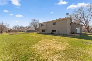 135 Old County Rd C E, Little Canada, MN 55117 - Photo 35