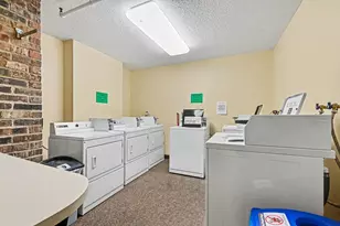 2200 Midland Grove Rd, Roseville, MN 55113 - Photo 23