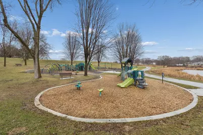 8101 32nd Avenue N, Crystal, MN 55427 - Photo 29