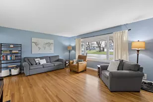 8101 32nd Ave N, Crystal, MN 55427 - Photo 3