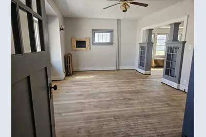 212 S Center Street, Ceylon, MN 56121 - Photo 3