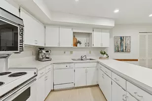 3412 Oak Ridge Rd, Hopkins, MN 55305 - Photo 15