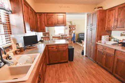 105 Valley View Road, Karlstad, MN 56732 - Photo 5