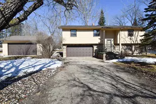 105 Valley View Rd, Karlstad, MN 56732 - Photo 3