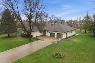 401 N 15th St, Kerkhoven, MN 56252 - Photo 35