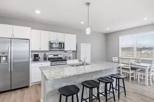 1048 Shoreview Dr, Jordan, MN 55352 - Photo 9