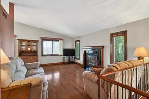 5207 Beachside Dr, Hopkins, MN 55343 - Photo 3