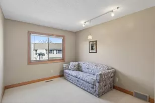 5207 Beachside Dr, Hopkins, MN 55343 - Photo 15