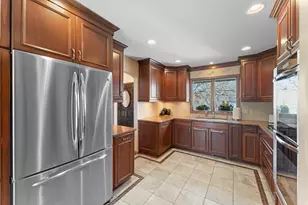 8119 Lower 129th Ct, Apple Valley, MN 55124 - Photo 15