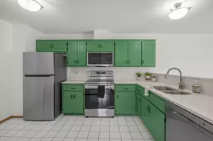 4538 Quantico Ln N, Plymouth, MN 55446 - Photo 3