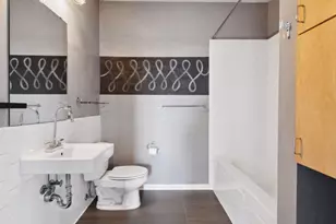 10 E 26th St, Minneapolis, MN 55404 - Photo 11