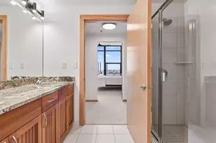 215 10th Ave S, Minneapolis, MN 55415 - Photo 33