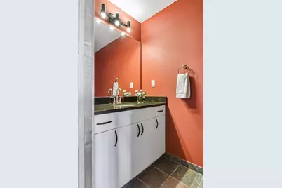 215 10th Avenue S #708, Minneapolis, MN 55415 - Photo 37