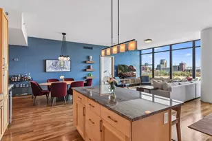 215 10th Ave S, Minneapolis, MN 55415 - Photo 23
