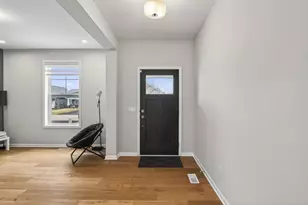 1947 Mulberry Ln, Carver, MN 55315 - Photo 5