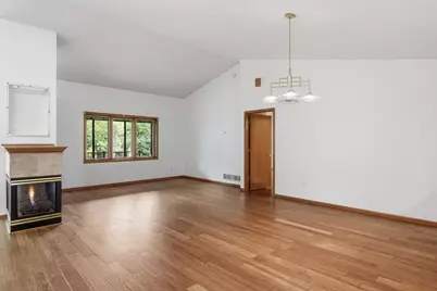 704 Spruce Drive, Hudson, WI 54016 - Photo 9