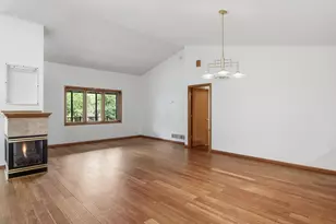 704 Spruce Dr, Hudson, WI 54016 - Photo 9